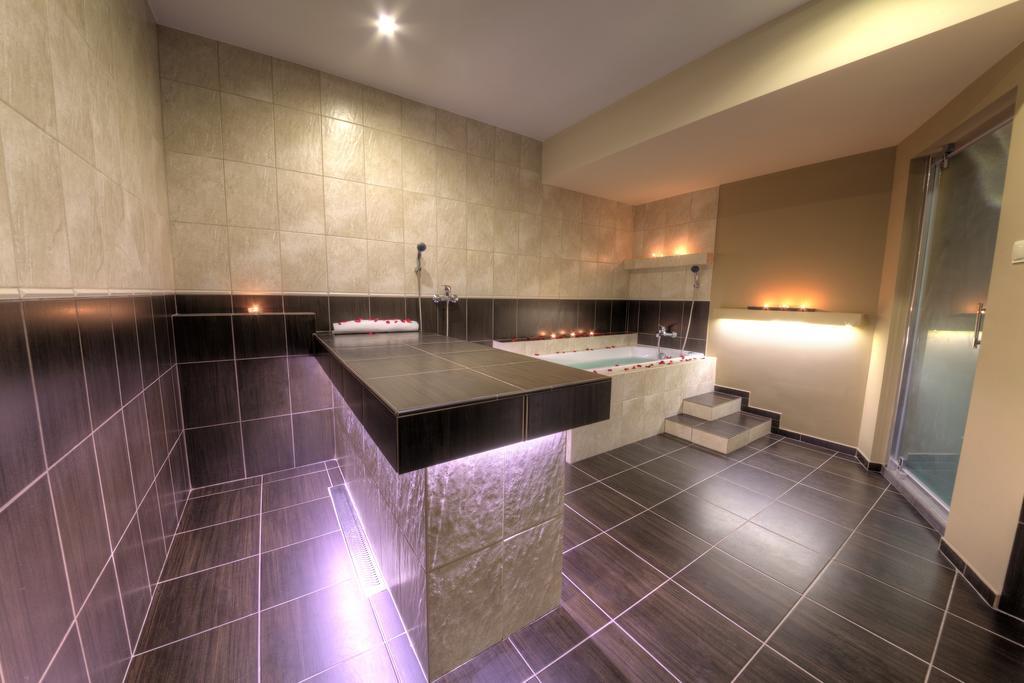 Hotel Kormoran Mierki Zewnętrze zdjęcie